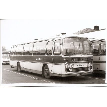 Black & White Photograph of Ribble Motor Services Ltd. - HRN 957G