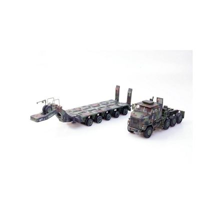 M1070 HEAVY EQUIPMENT TRANSPORTER CAMOUFLAGE COLOUR, PANZERKAMPF PAN12206PA 1/72