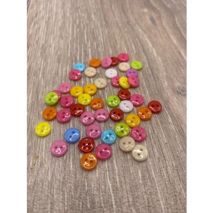 100Pcs 7mm Buttons Resin Mixed Colours Sewing Crafts Dolls Clothes Scrapbooking