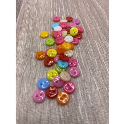 100Pcs 7mm Buttons Resin Mixed Colours Sewing Crafts Dolls Clothes Scrapbooking