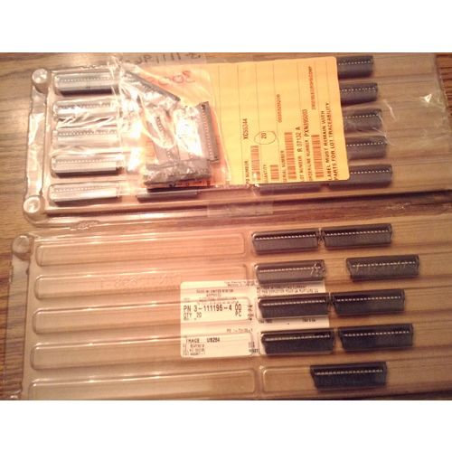 Lot of 34: AMP 3-111196-4 68 RCPT System :: FREE Shipping