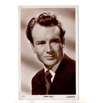 SUPERB REAL PHOTOGRAPHIC POSTCARD OF FILM STAR JOHN MILLS (2546)