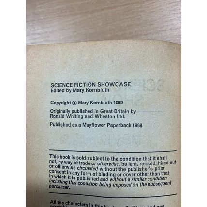 1968 "SCIENCE FICTION SHOWCASE" MARY KORNBLUTH VINTAGE PAPERBACK BOOK (P3)