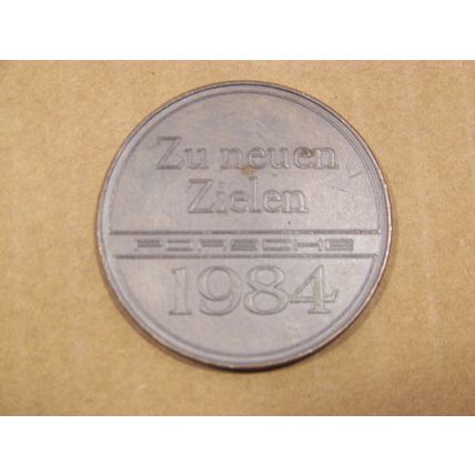 1984 PORSCHE 956 CALENDAR COIN