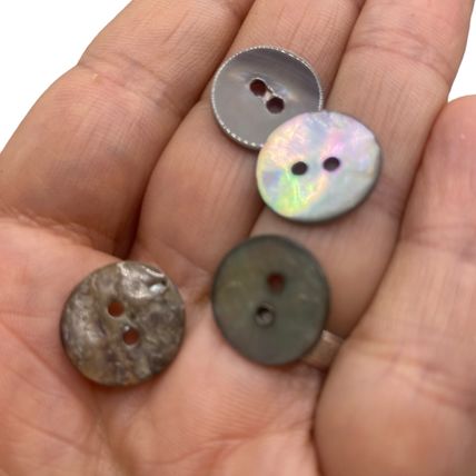 15mm Smokey Gray Shell Buttons Round 2 Hole Knitting Sewing Crafts
