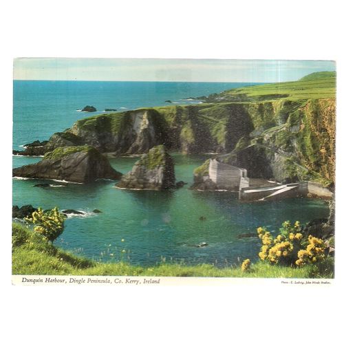 DUNQUIN HARBOUR , DINGLE PENINSULA ..Co KERRY.. unused vintage postcard =