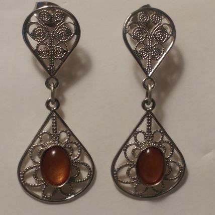 Elegant Silver Wire Tear Drop Amber Pierced Earrings 1-1/2"