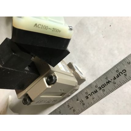NEW CKD CVS2-25A-05-03RS-1,CKD CVS2-25A-05 PNEUMATIC SOLENOID VALVE,110V 60HZ,EQ