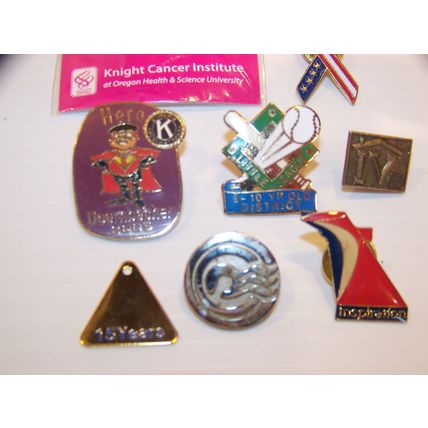 MIXED LOT OF HAT PINS - DOERNBECHER SUSAN KOMEN PORTLAND 7 ELEVEN STATE FARM