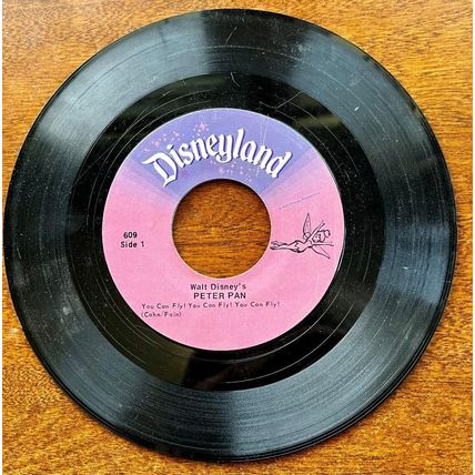 Peter Pan a Disneyland record 7" Vinyl 45 RPM Walt Disney's - Vintage #200