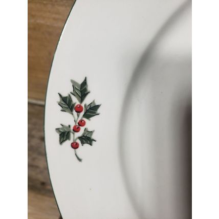 Gibson Designs - Noel Morning - Dinner Plate - 10". Discontinued.