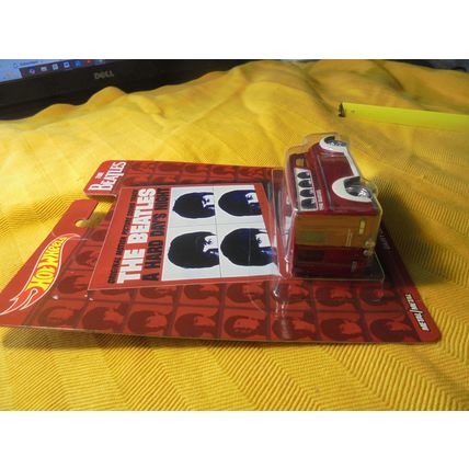 THE BEATLES Hard Day's Night HOT WHEELS!! Mint! 2016! $25.00 Shipped!