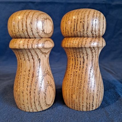 OAK WOOD SALT & PEPPER SHAKERS Set Wooden