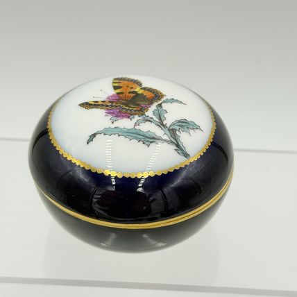 Antique Nymphenburg porcelain trinket Box monarch butterfly 1699 #3 Lidded Dish