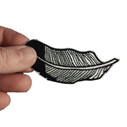 Feather Iron On Patch 7.7 cmx 2.9 cm Easy Iron or Sew white Badge Motif P141