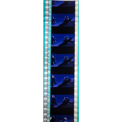 S.W. Clone Wars. Pk HCH - A017q . - 1 STRIP OF 5 - 35MM FILM CELLS