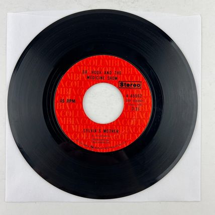 Dr Hook And The Medicine Show – Sylvia's Mother / Makin' It Natural 45RPM Single