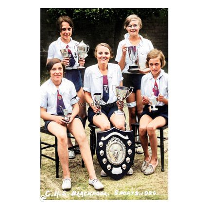 ptc7298 - Lancs - A Girl's School Sports Day in Blackpool in 1926 - print 6x4