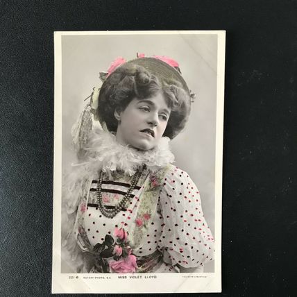 EDWARDIAN Theatre Music Hall Miss VIOLET LLOYD Rotary Photographic Postcard