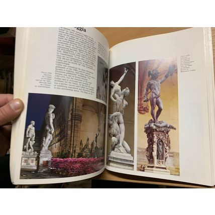 VINTAGE "FLORENCE - CITY OF ART" LARGE ILLUSTRATED PAPERBACK BOOK (P4)