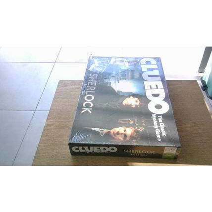 CLUEDO: SHERLOCK EDITION (TV Tie-In) New & Factory-Sealed