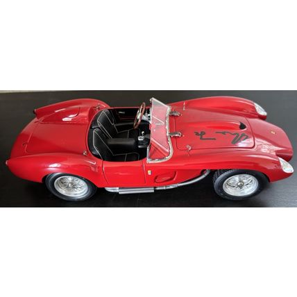 CMC M-071A Ferrari 250 Testa Rossa, 1958 "Pontoon Fender", Signed 1/18 - MINT