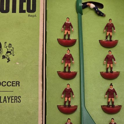 Subbuteo Heavyweight TEAM LIVERPOOL COMPLETE SET Ref 41 - HW