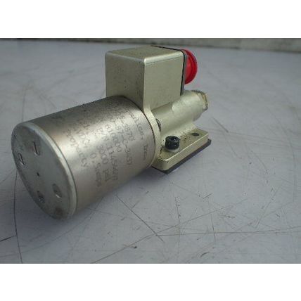 NEW WESTFIELD 4810-01-097-3870 HYDRAULIC SERVO CONTROL VALVE 3000 PSI ,610000,BT