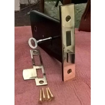Victorian Horizontal Mortice Lock 1 Lever Has 1 Working Key and Keeper Plate