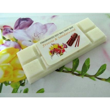 Super scented soy wax melt snap bar for home fragrance Freesia & Sandalwood 50g