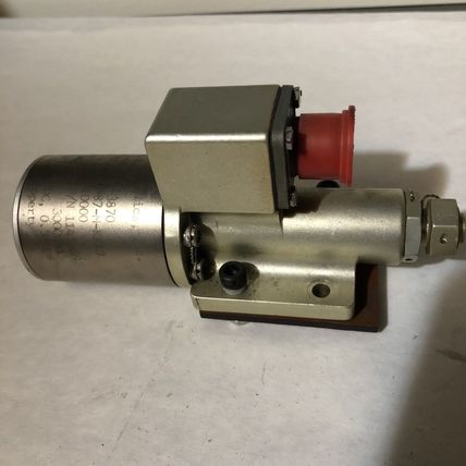 NEW WESTFIELD 4810-01-097-3870 HYDRAULIC SERVO CONTROL VALVE 3000 PSI ,610000,BT