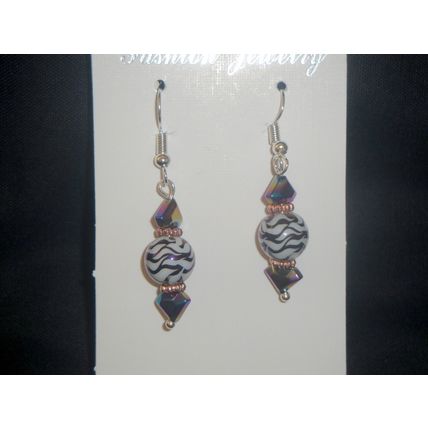 Exceptional Aurora Borealis triangle with handmade white crystal glass earrings