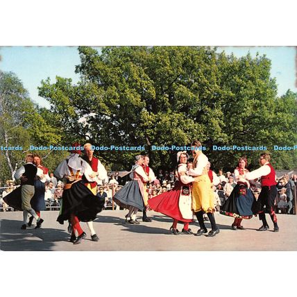 D025281 Skansen. Stockholm. Folkdancers. Ultra