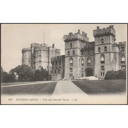 York and Lancaster Towers, Windsor Castle, Berkshire, c.1910 - Lévy Postcard
