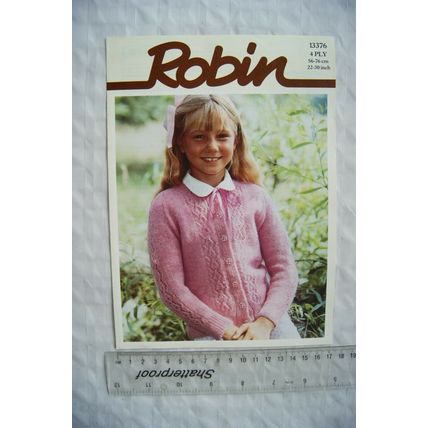 Vintage: Robin 13376 cardigan, 4 ply, 22-30 inches, 56-76 cm