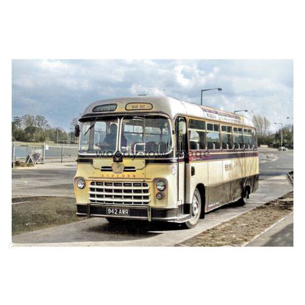 ptc6889 - Berks. - Blue Bus, Bedford, Reg.942 AWR in Slough c1968 - print 6x4