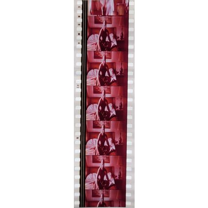 Pulp Fiction. Pk VXM - C070r. 1 STRIP OF 5 - 35MM FILM CELLS PK VXM