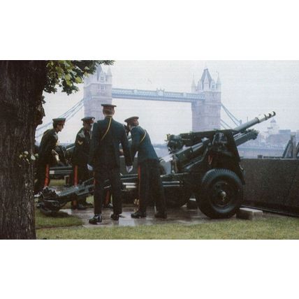 Firing A Military Royal Salute at Tower Bridge 1982 Postcard