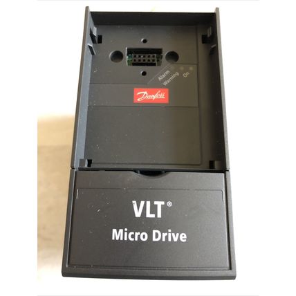 NEW DANFOSS 132F0003 VLT MICRO DRIVE, 1 HP, 3-PHASE, 200-240 V, FC-051PK,FI