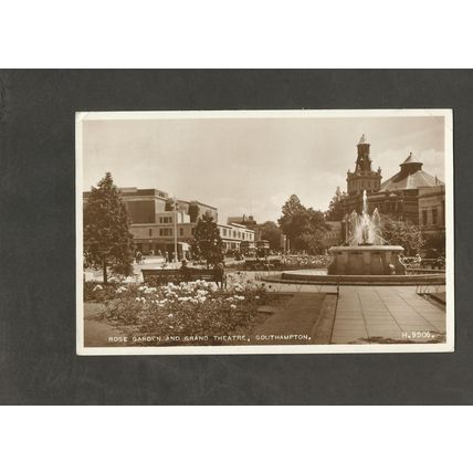 Postcard Hampshire Southampton Rose Garden and Grand Theatre Valentine h9506