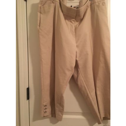 Roz & Ali Women's Plus Capri Pants Size 24 Beige