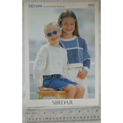 Vintage: Sirdar 4082 sweaters, DK, 22-30 inch, 56-76 cm