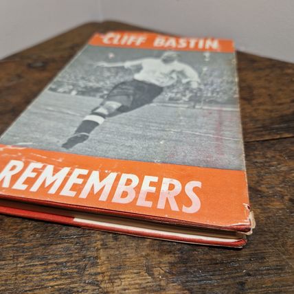 Cliff Bastin Remembers Hardback 1950 The Ettrick Press (Moisture damage)