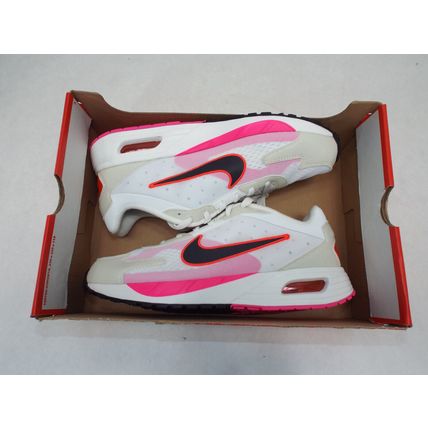 Womens 10 Nike Air Max Solo White Red Hot Pink Shoes FN0784-102 Heel Compression