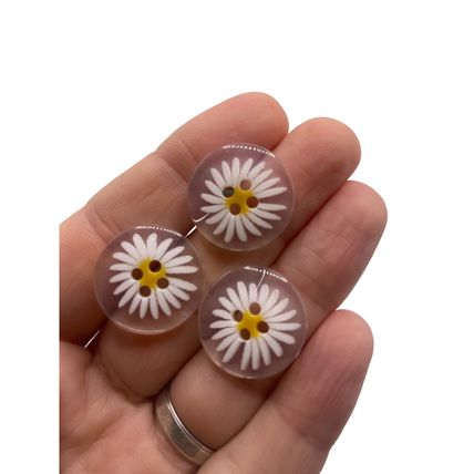 Transparent Clear Daisy Flower 4 Hole Sewing Knitting Buttons 20mm To 11.5mm