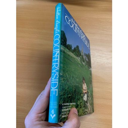 1983 "HEATHER ANGEL'S COUNTRYSIDE" PHOTO ILLUSTRATED HARDBACK BOOK (P5)