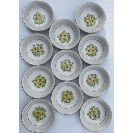 VTG MCM- 11 Fruit/Dessert Sauce Bowls Staffordshire England 5” Summertime Yellow