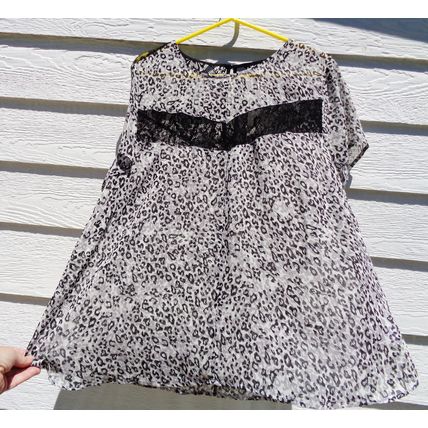 Womens Maurices Animal and Lace Sheer Top Sz 2 51 Chest NWT Black Gray White