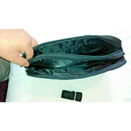 BLACK UNIVERSAL LAPTOP/DOCUMENT BAG
