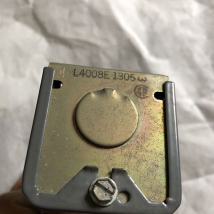 Honeywell L4008E 1305, L4008E1305 HIGH LIMIT CONTROL,AA